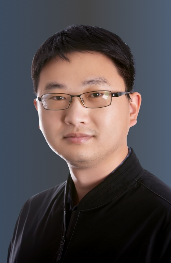 Chenguang Yang
